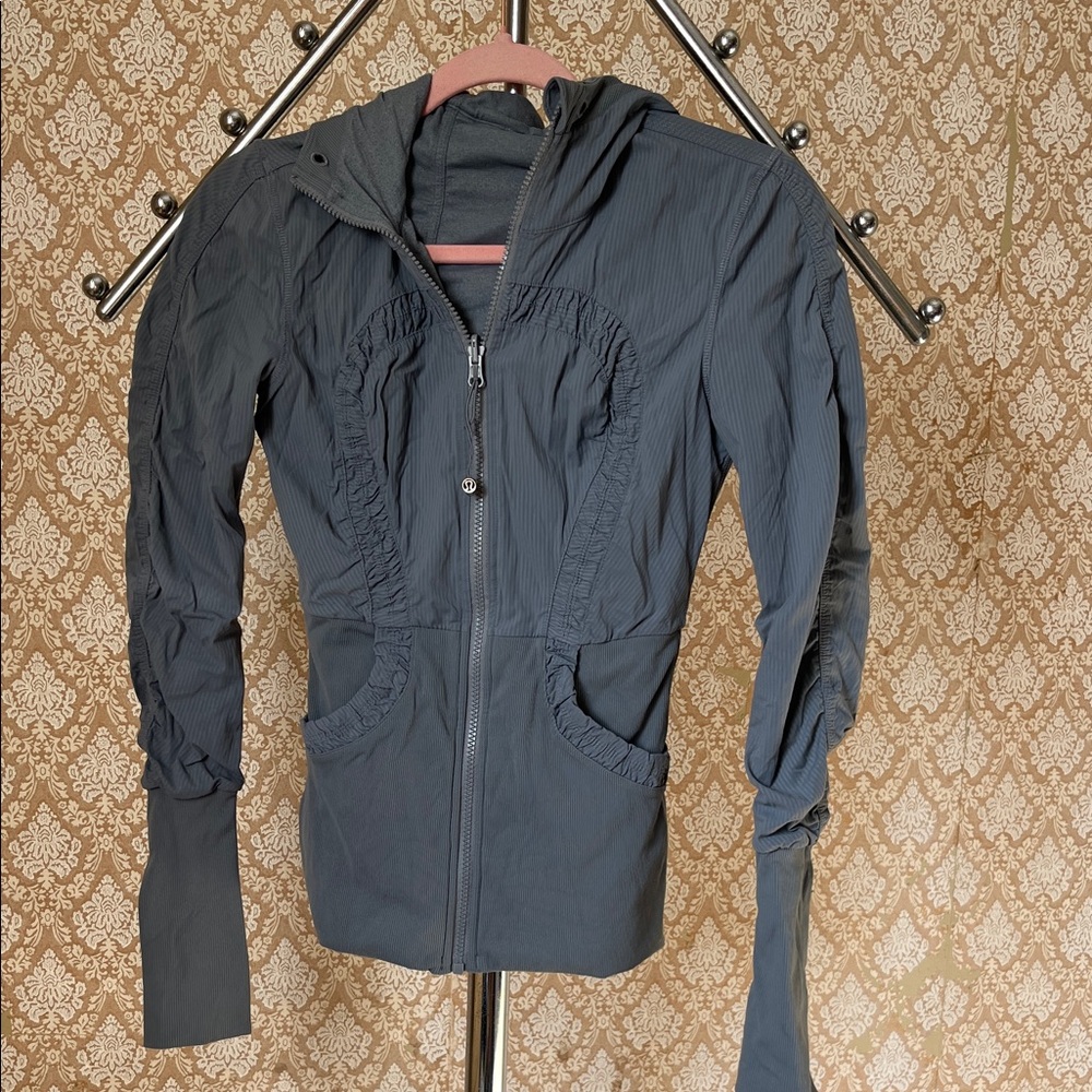 Lululemon Reversible Jacket - Picture 2 of 8